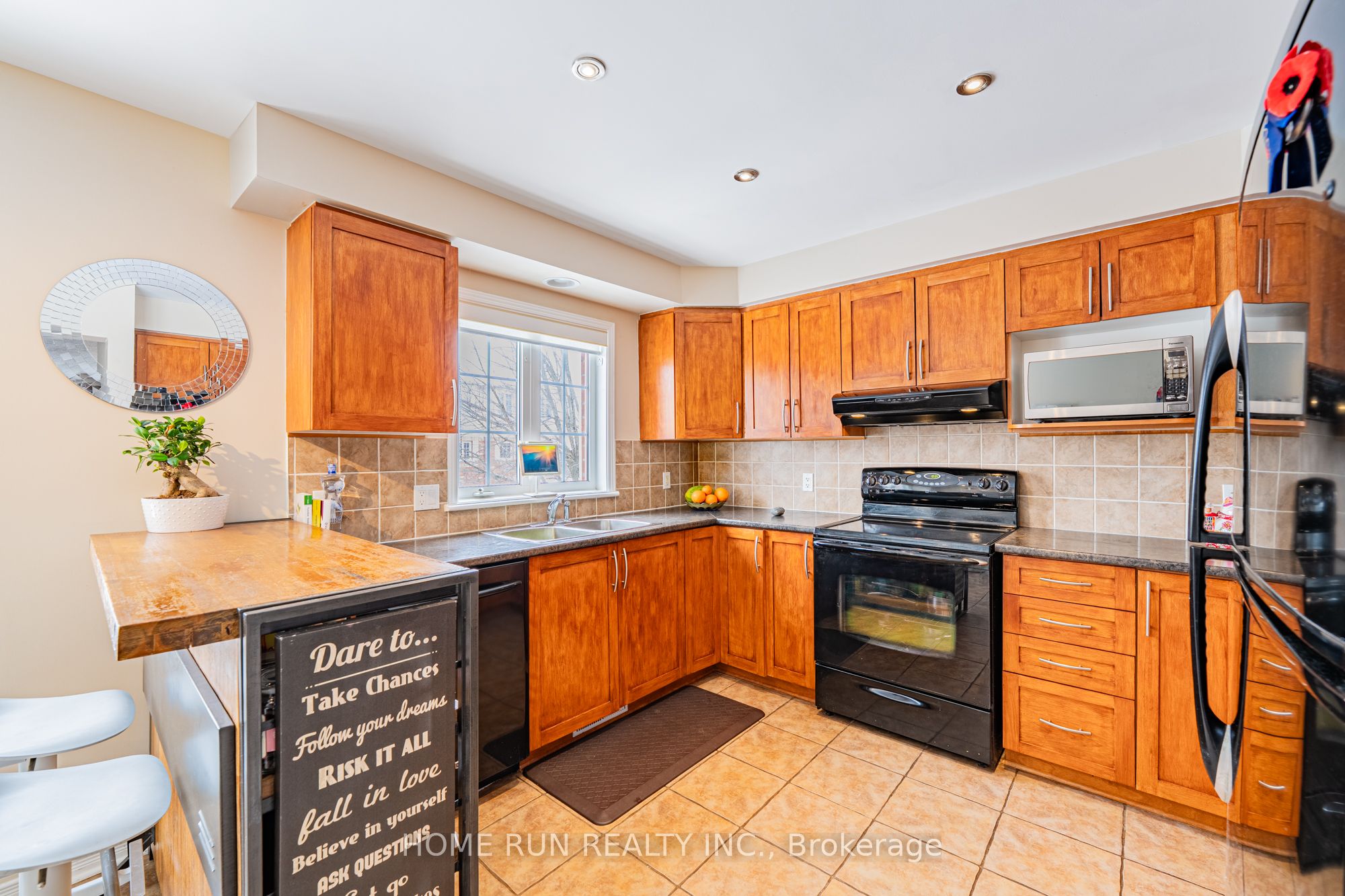 90 Edenvale Drive 207 Property Photo 14