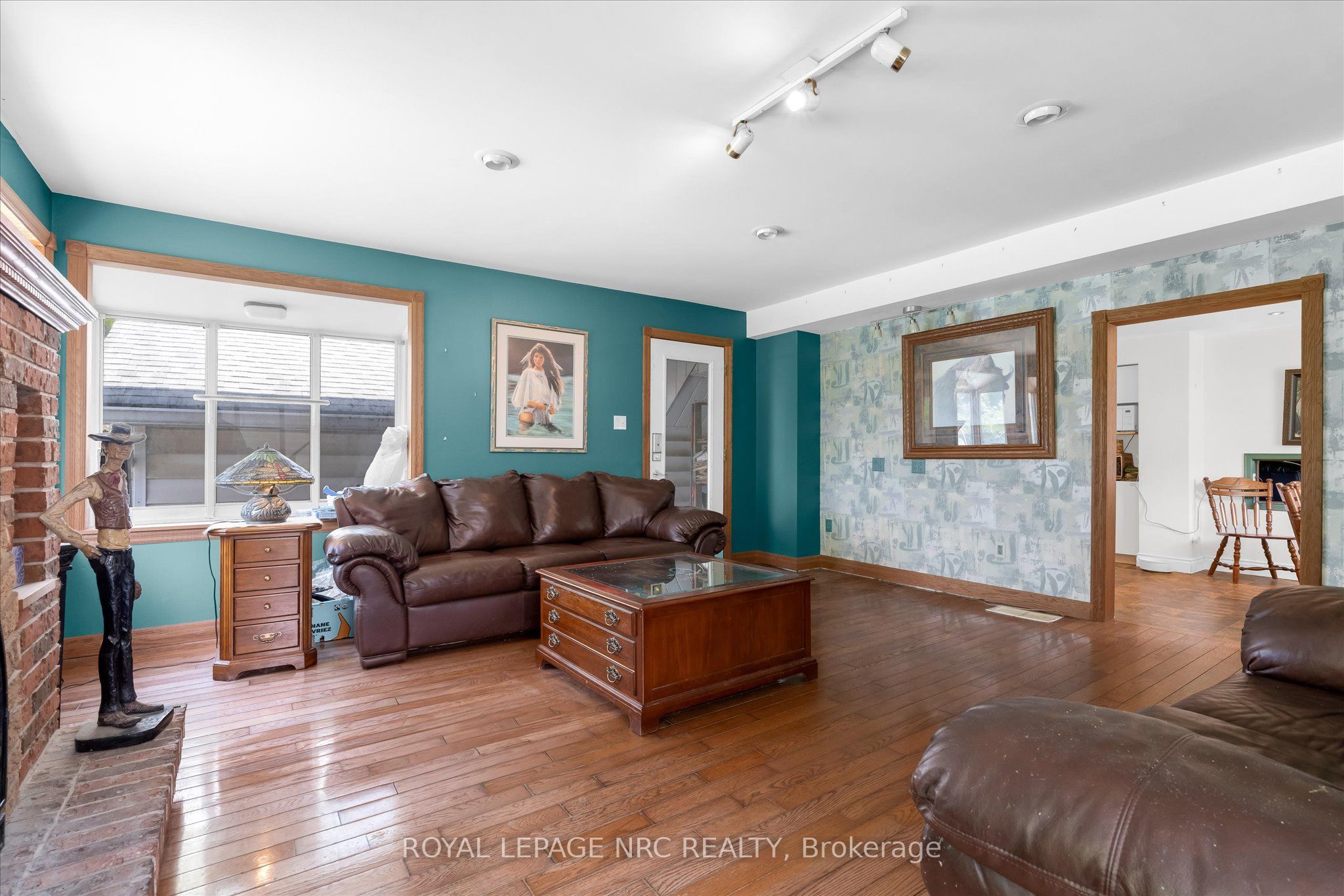 4271 Elgin Street Property Photo 10