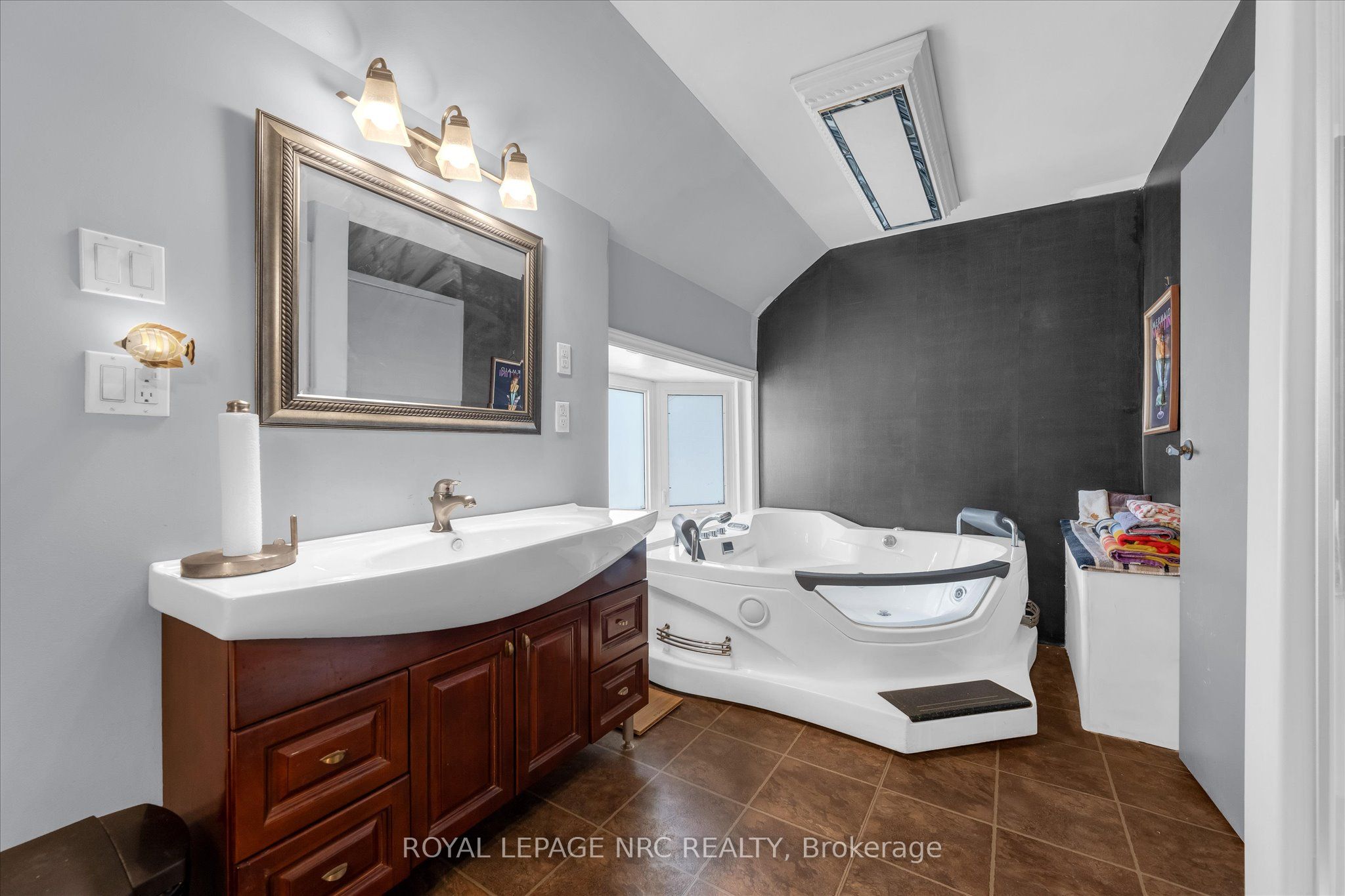4271 Elgin Street Property Photo 23