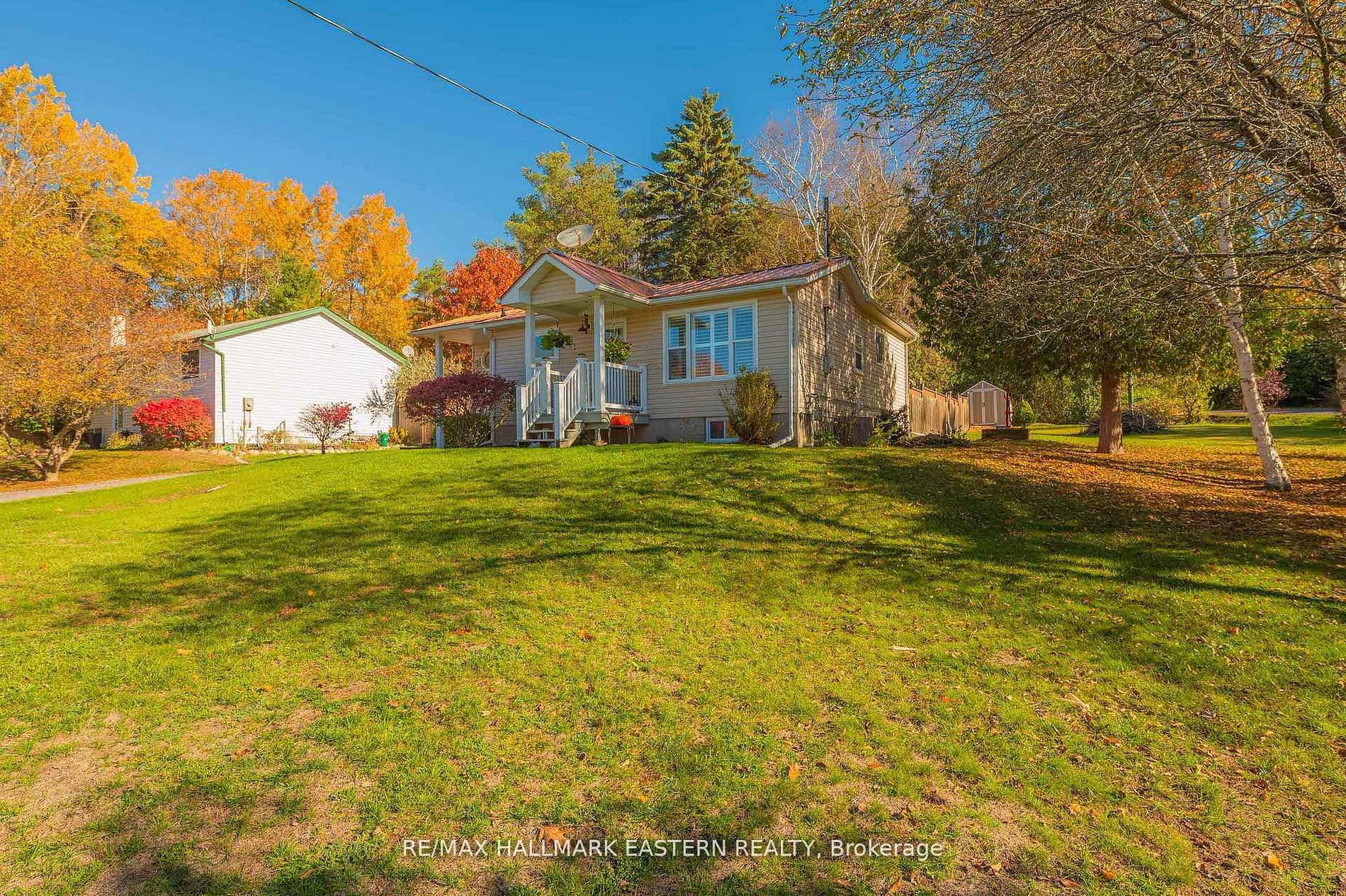 2839 Peter Street Property Photo 2
