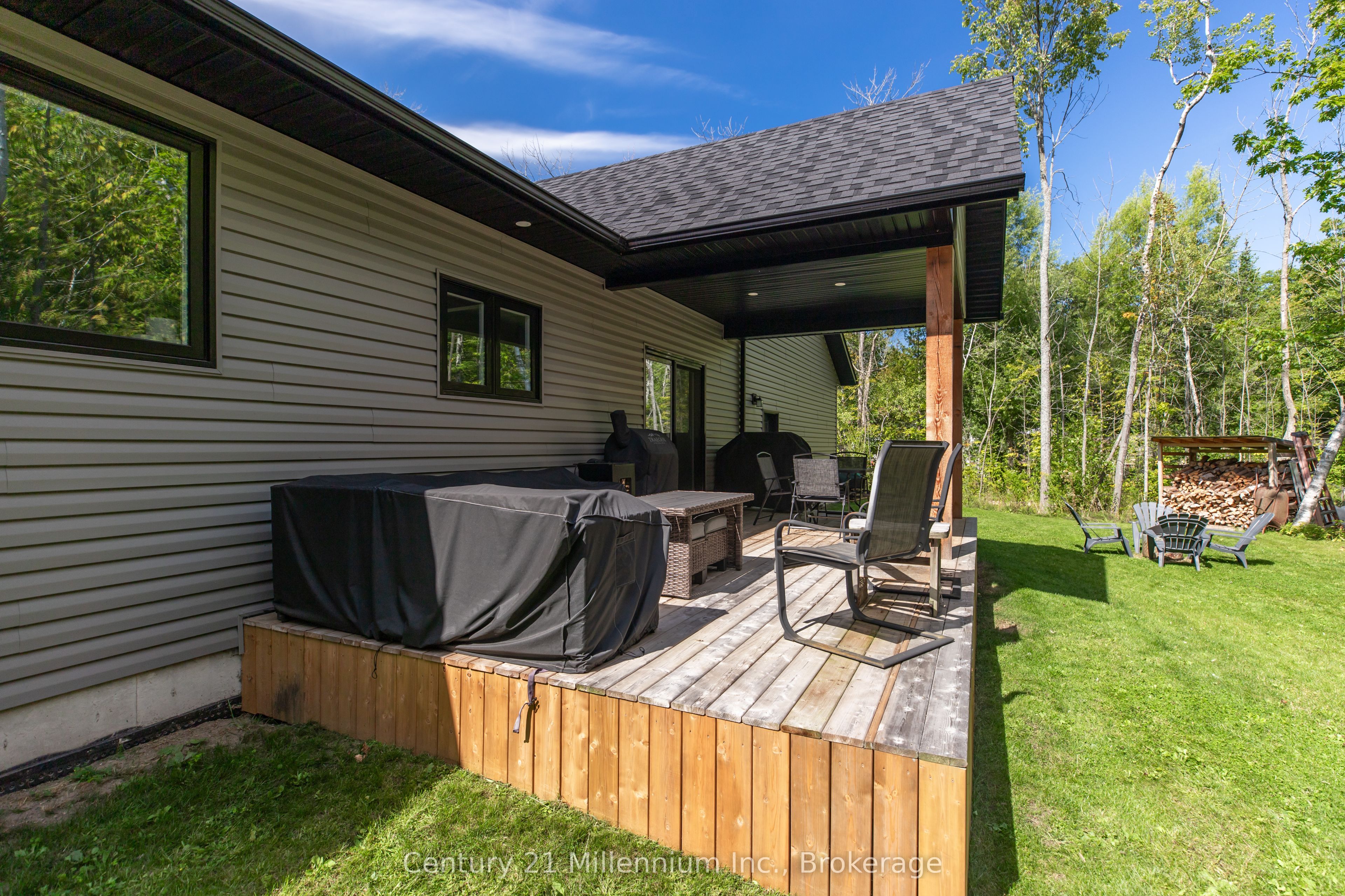 23 Hemlock Road Property Photo 8