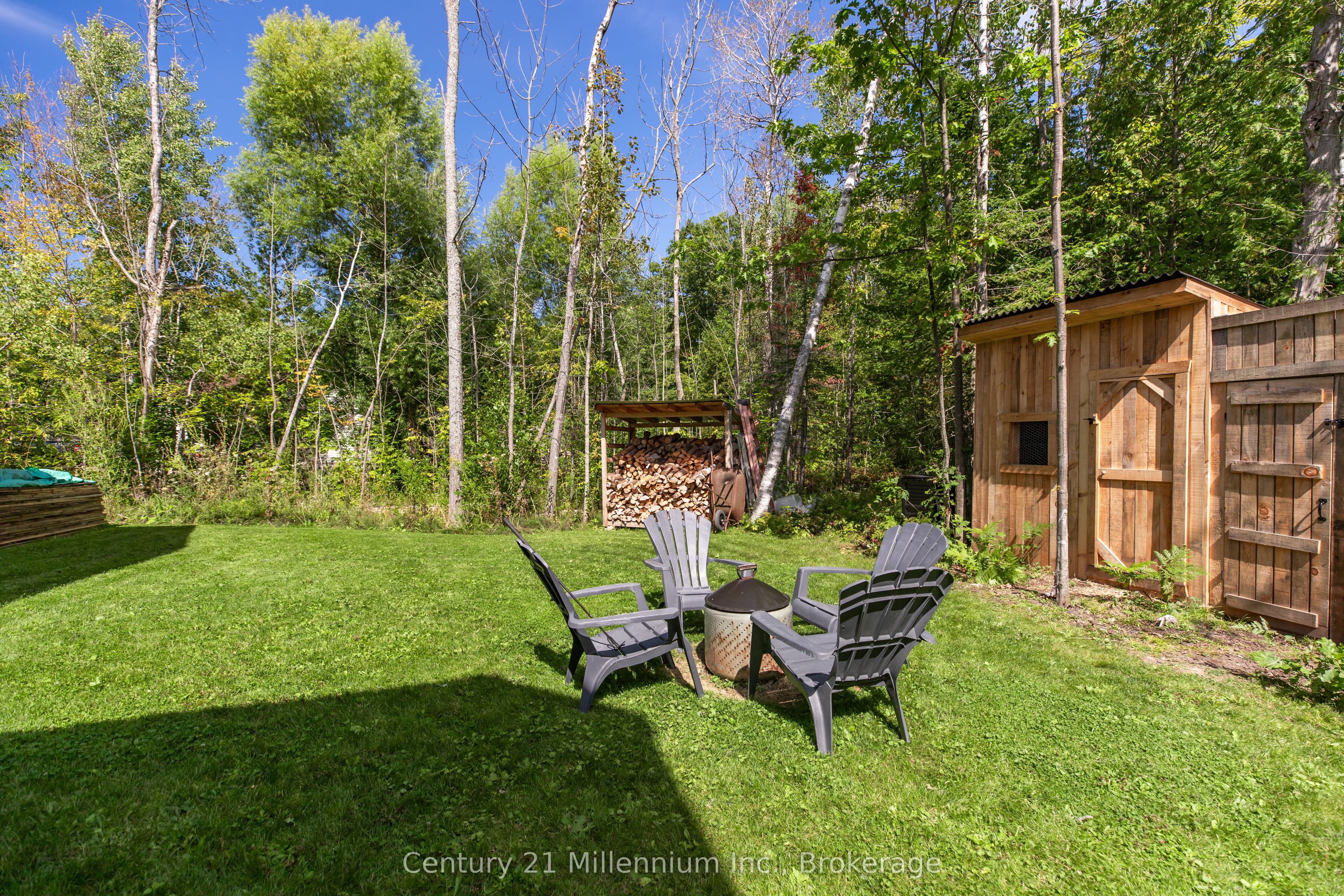 23 Hemlock Road Property Photo 9