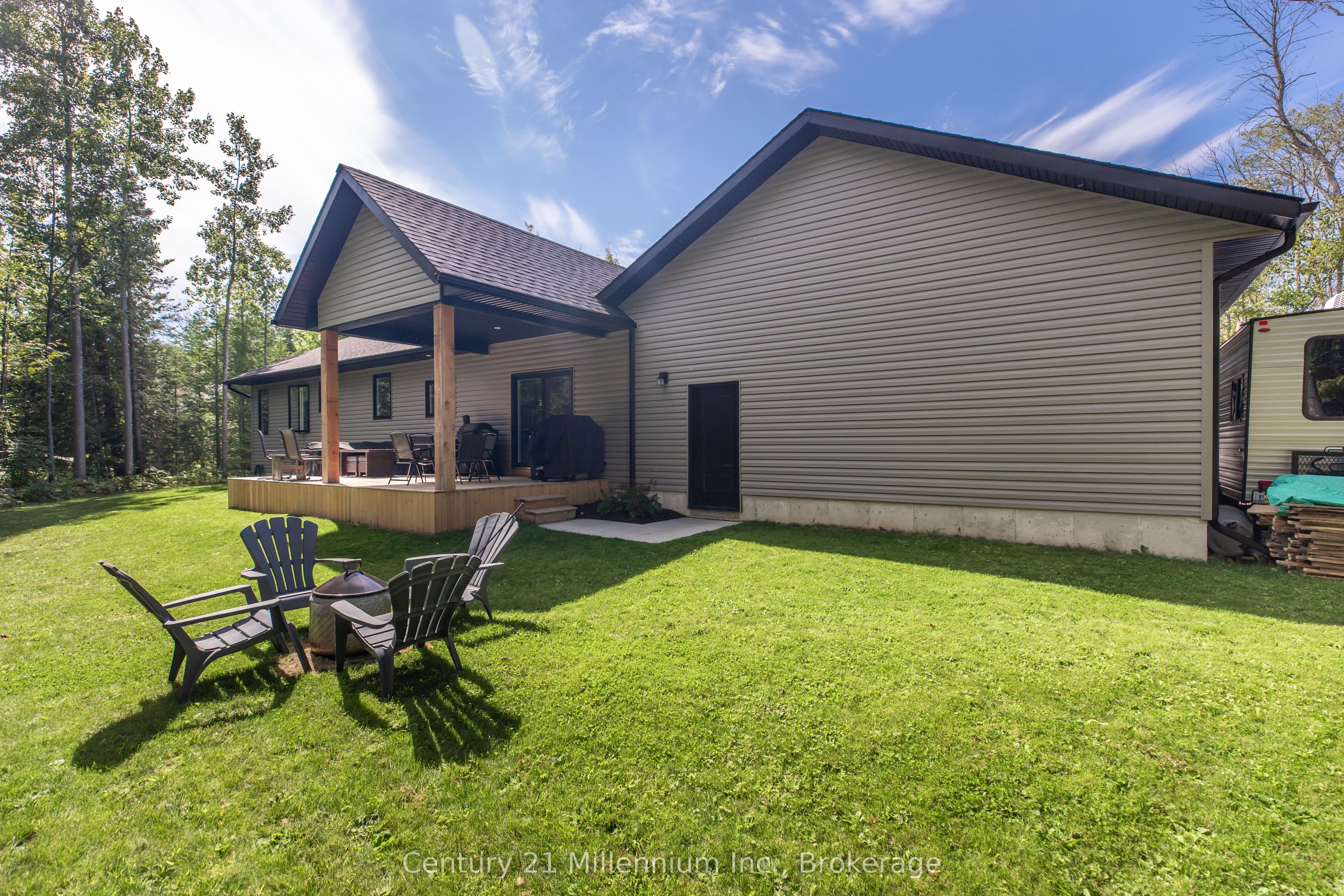 23 Hemlock Road Property Photo 11