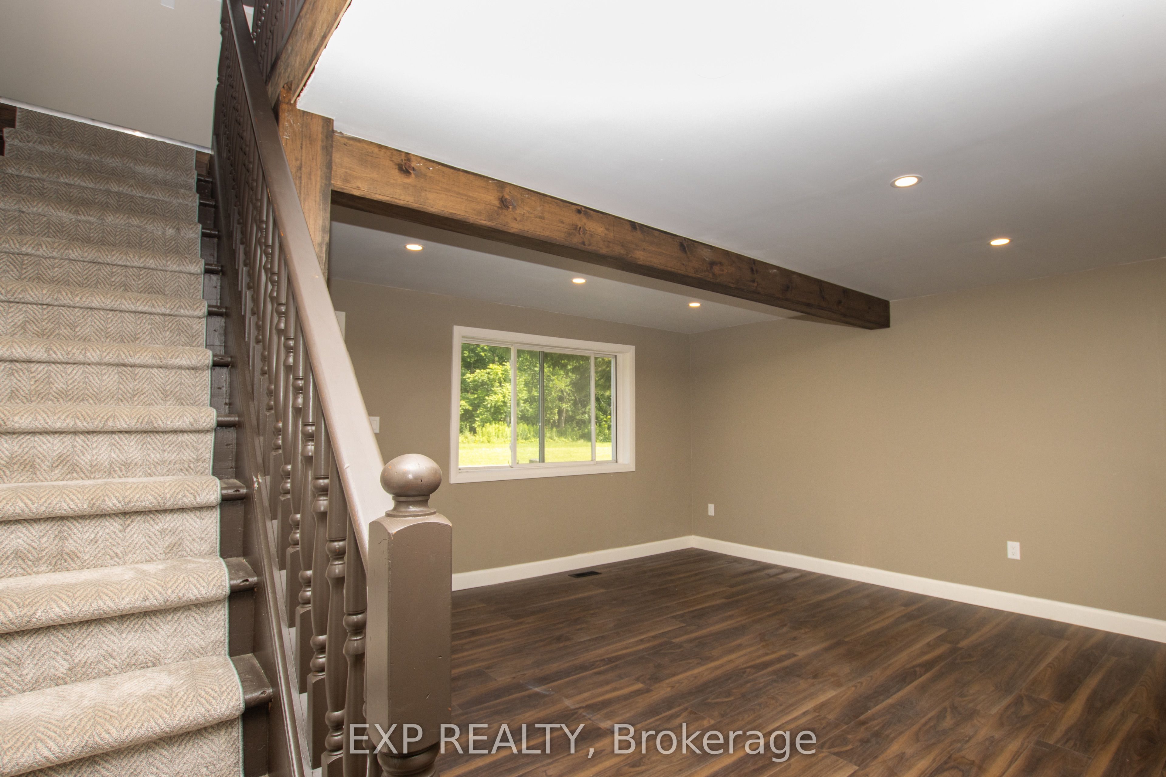 190 Munroe Street Property Photo 13