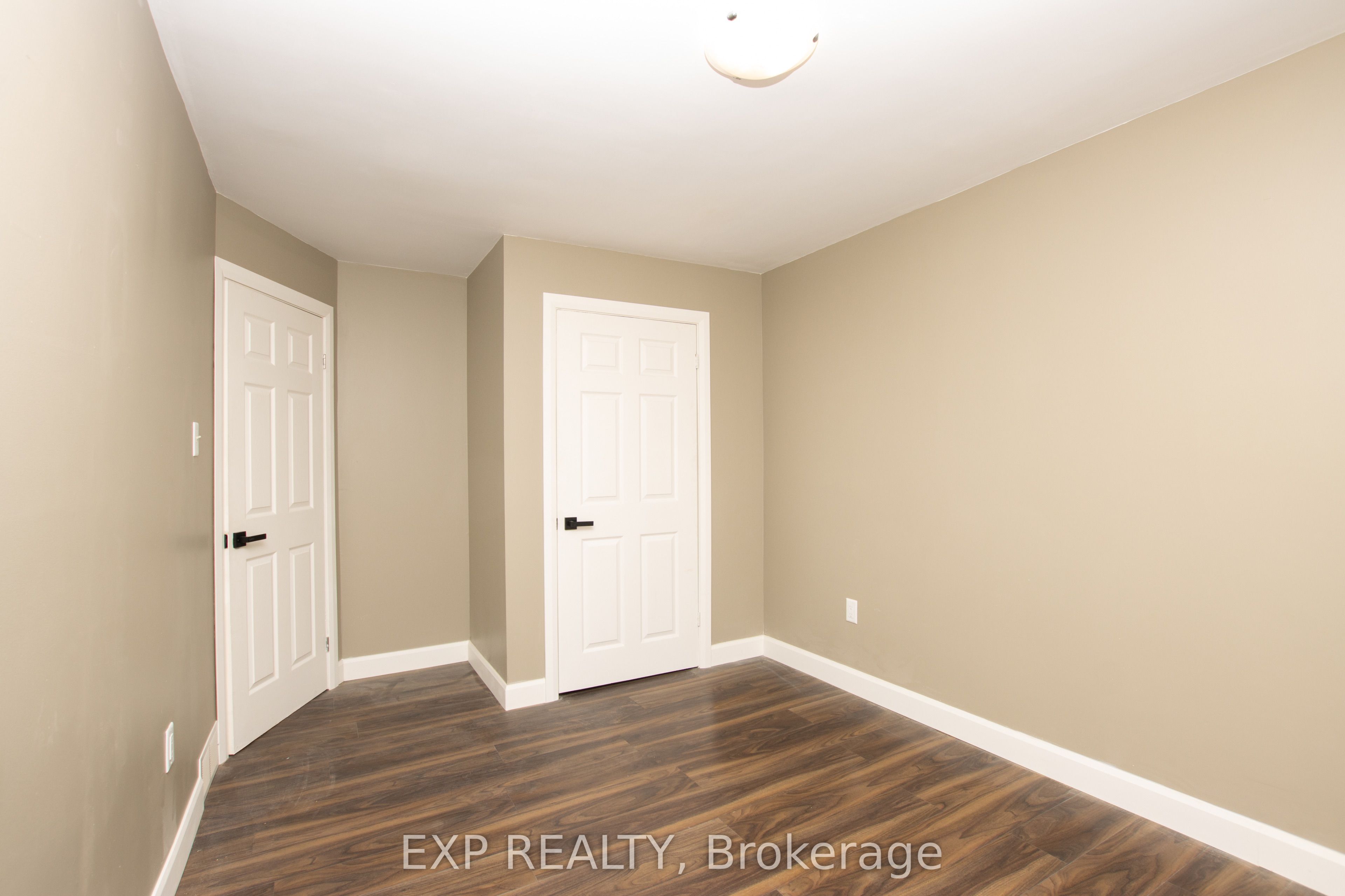 190 Munroe Street Property Photo 16