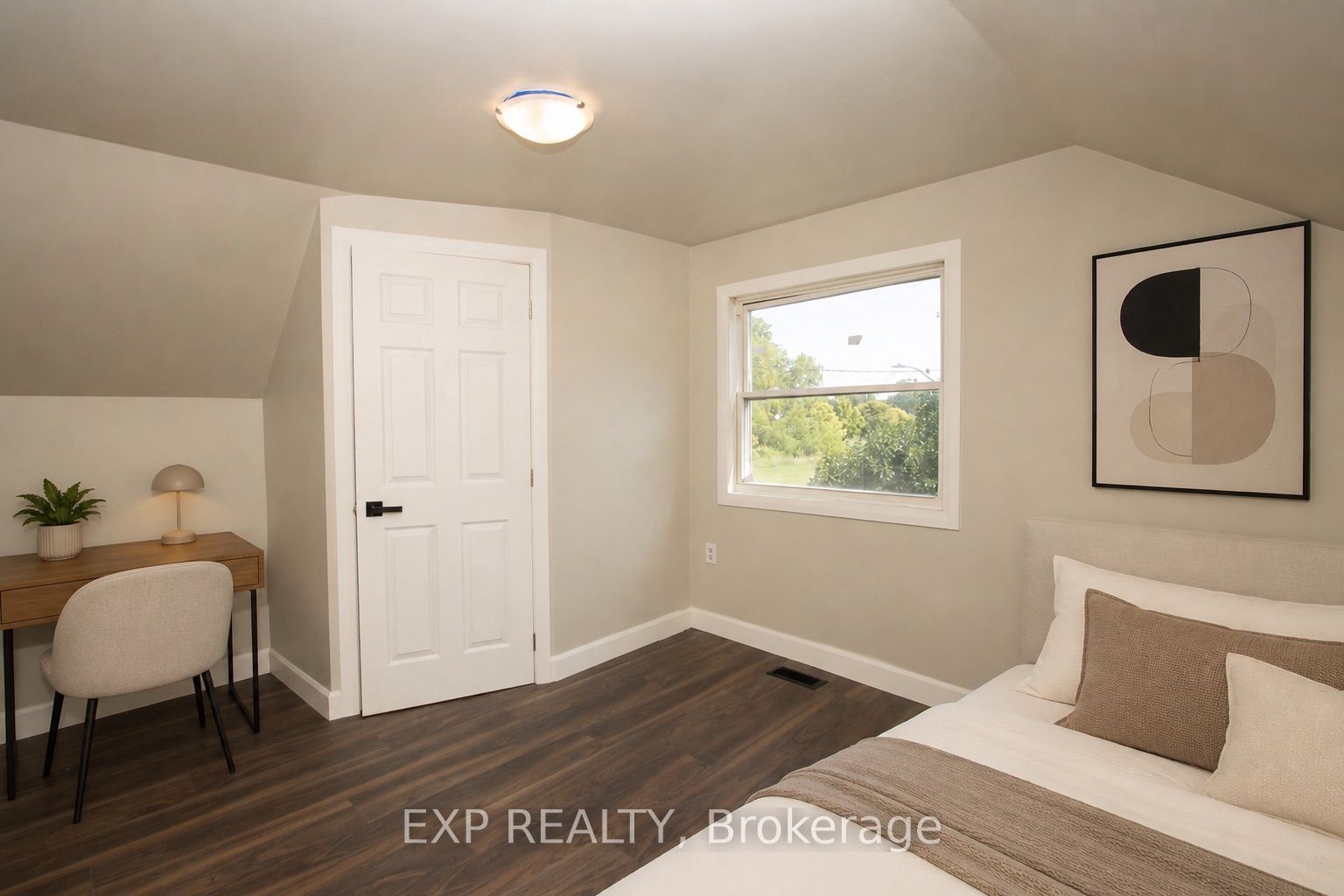 190 Munroe Street Property Photo 19