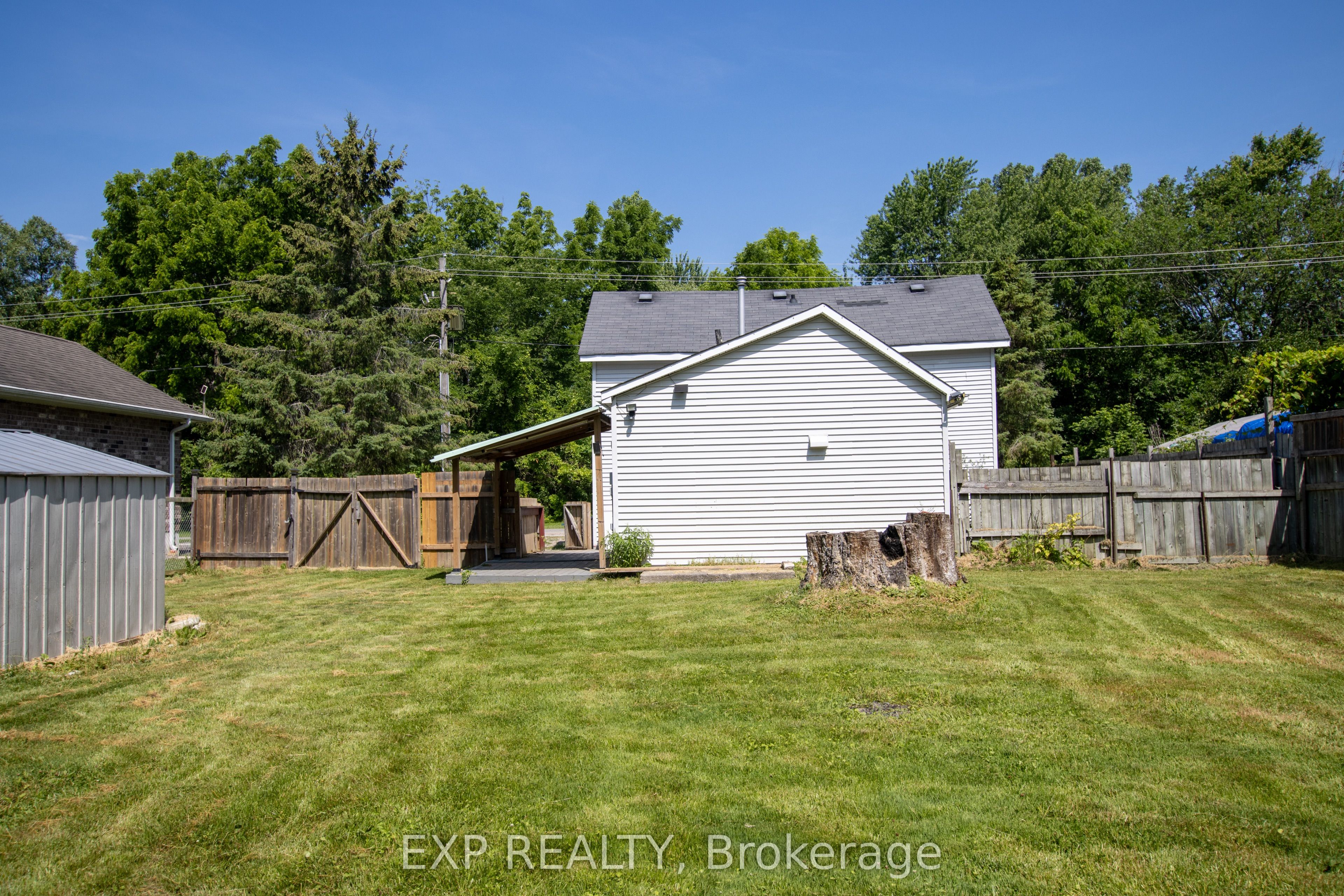 190 Munroe Street Property Photo 32