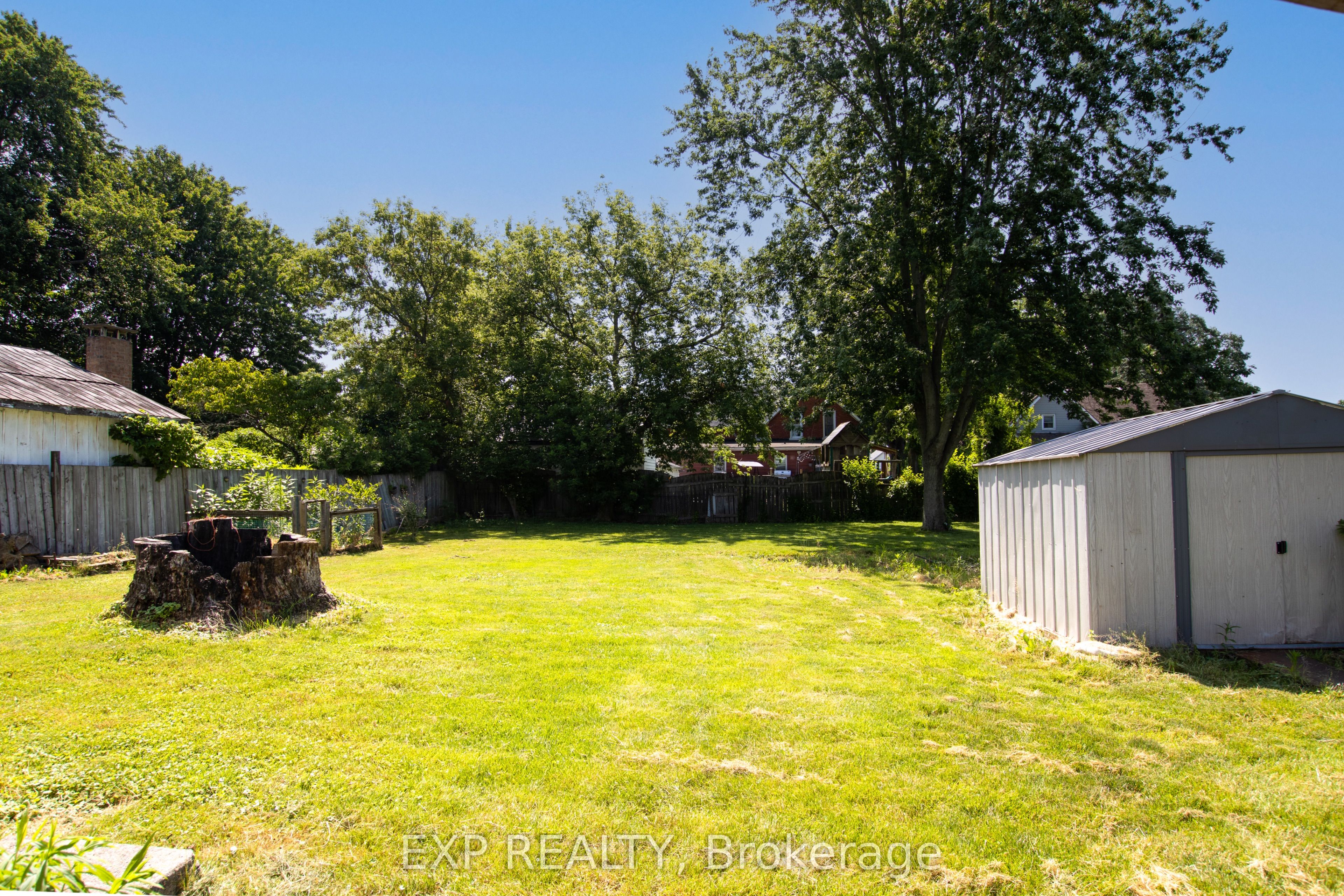 190 Munroe Street Property Photo 34