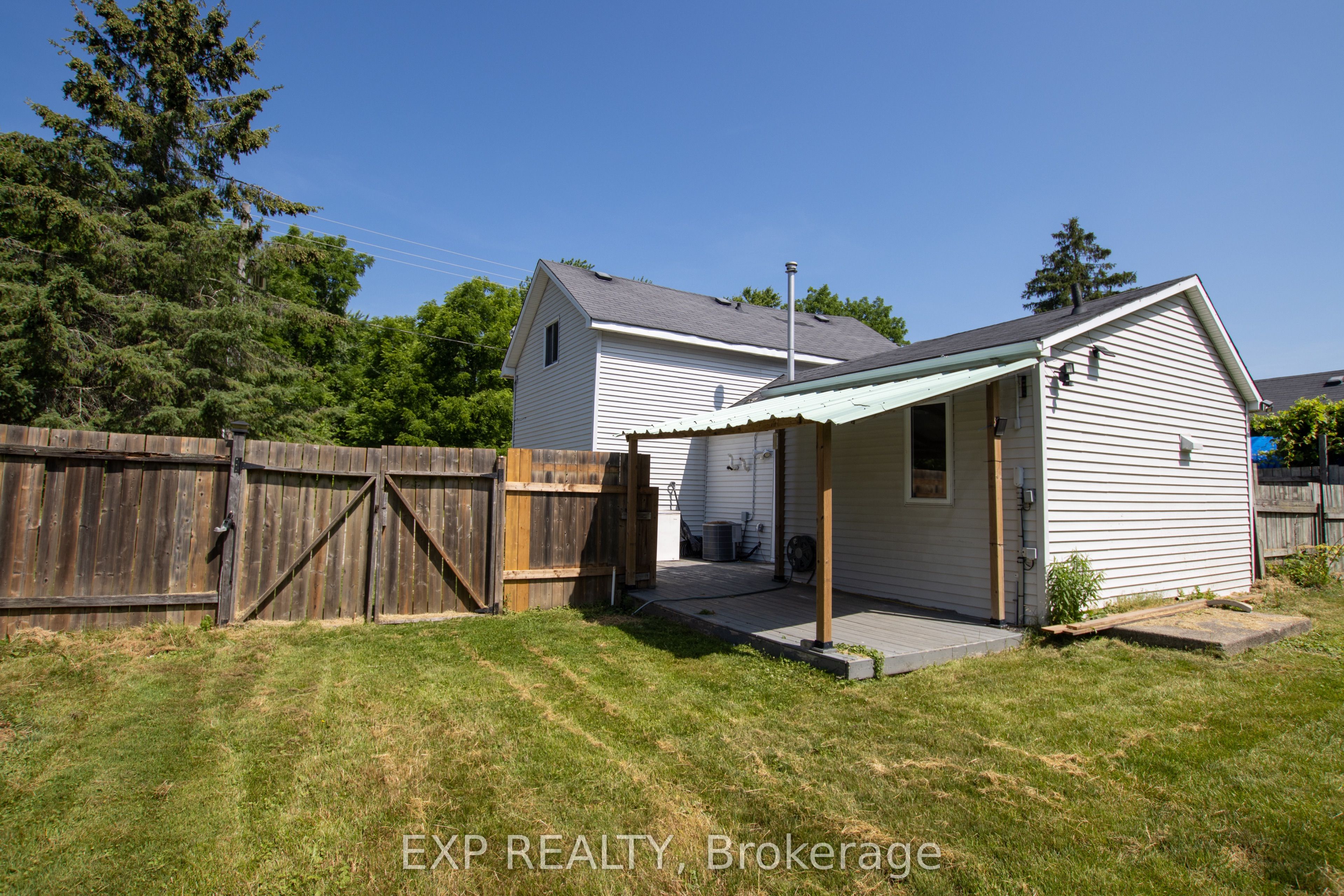 190 Munroe Street Property Photo 35