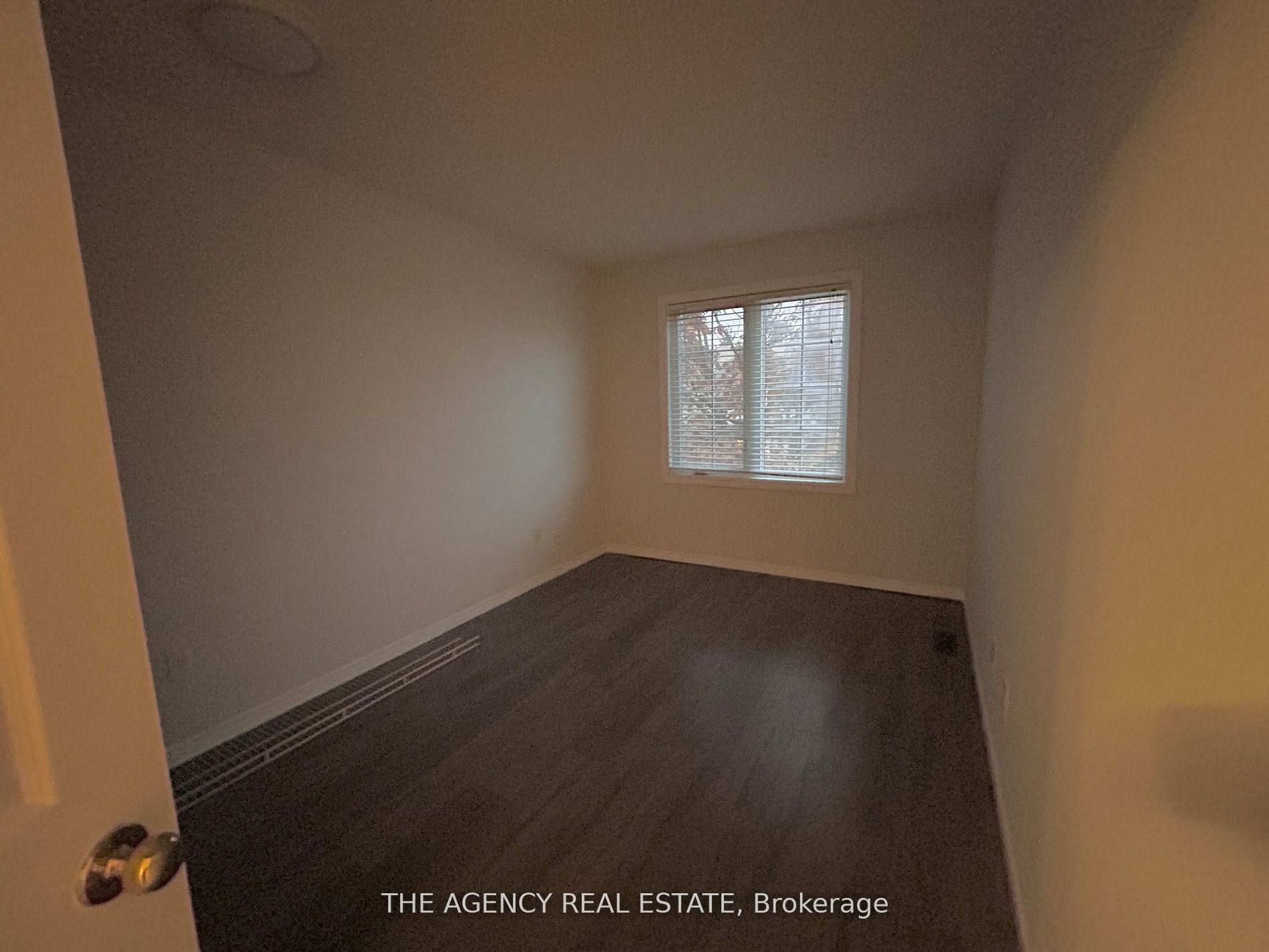 185 North Centre Road 4 Property Photo 14