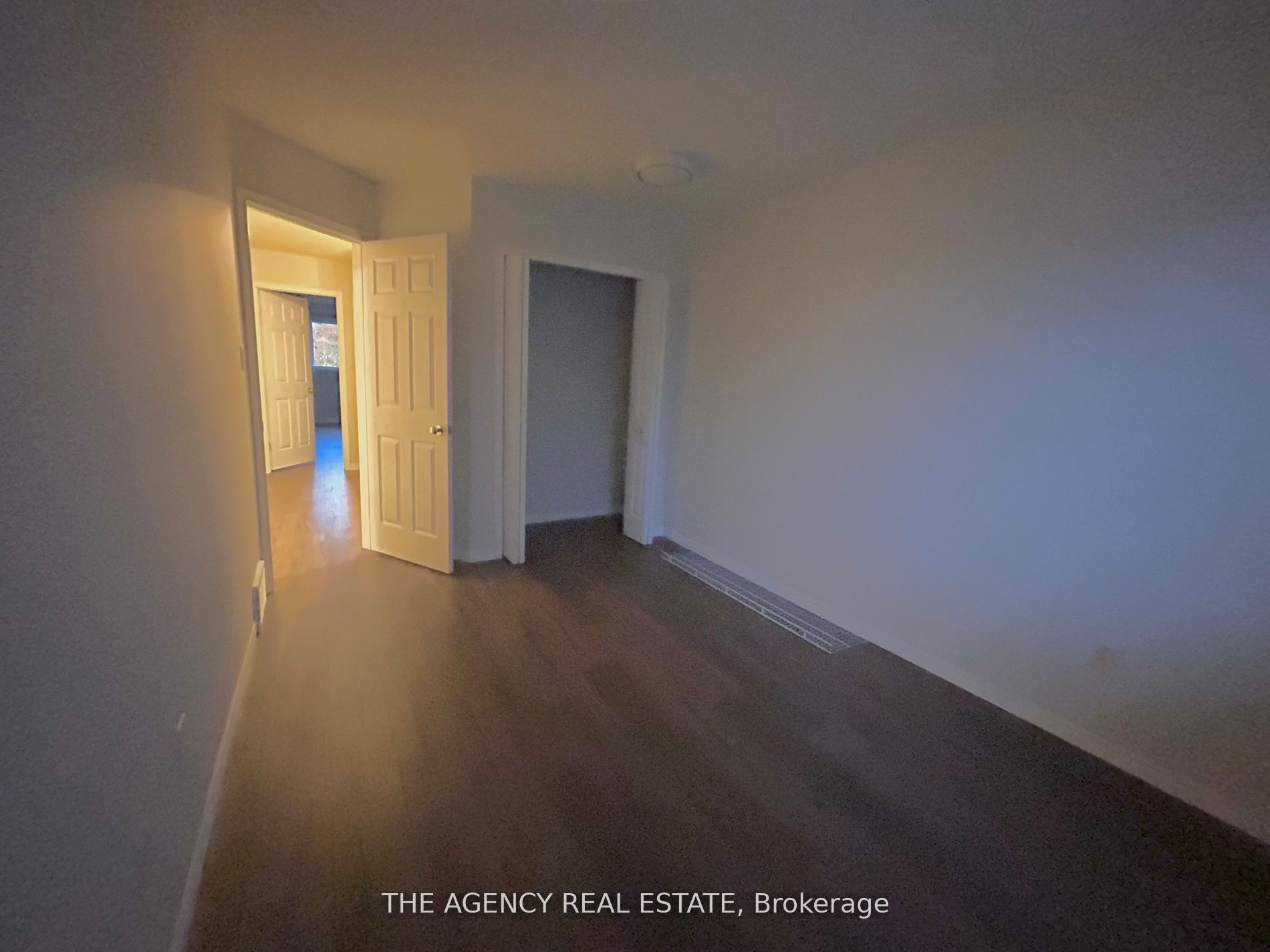 185 North Centre Road 4 Property Photo 15