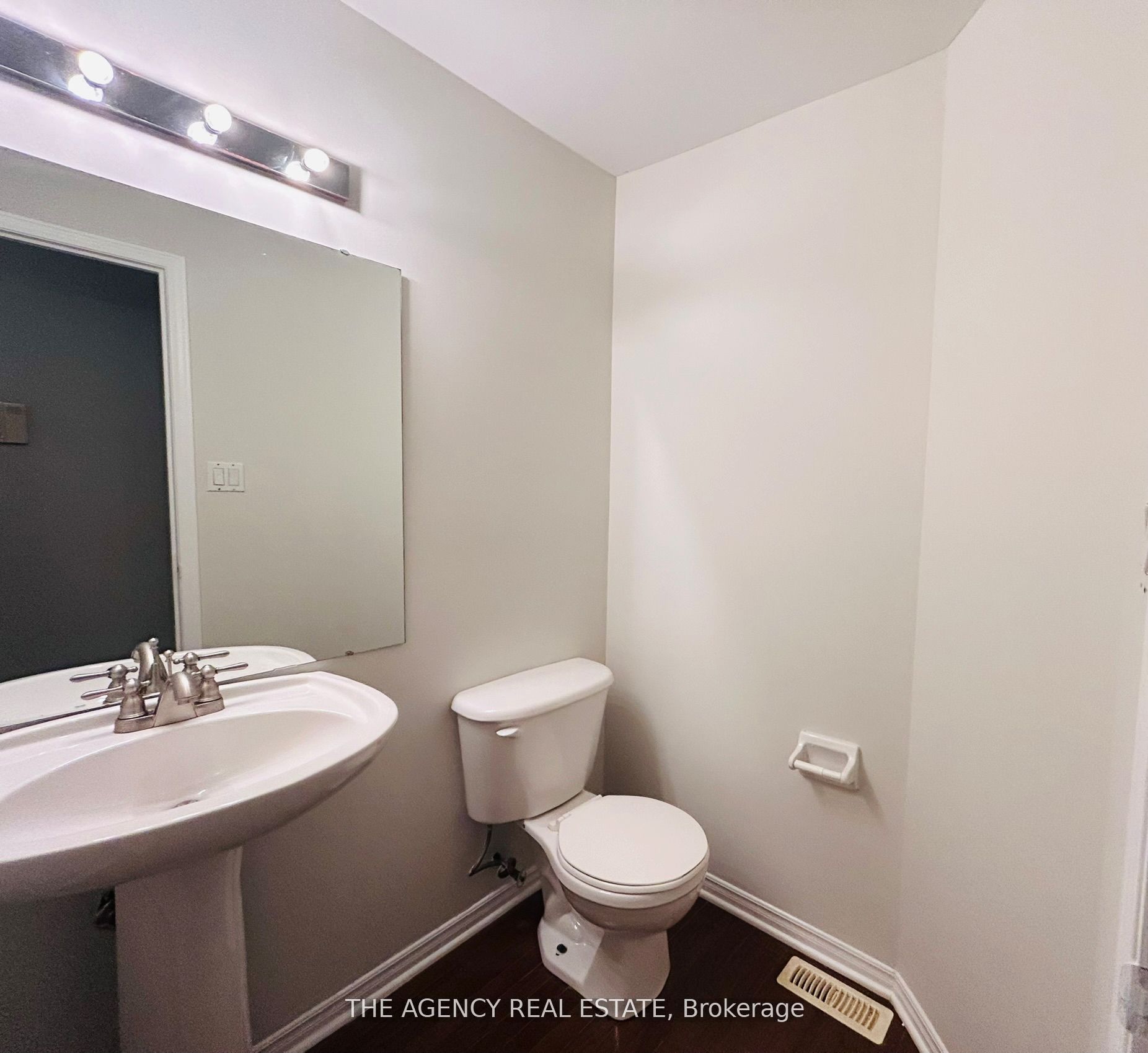 185 North Centre Road 4 Property Photo 16