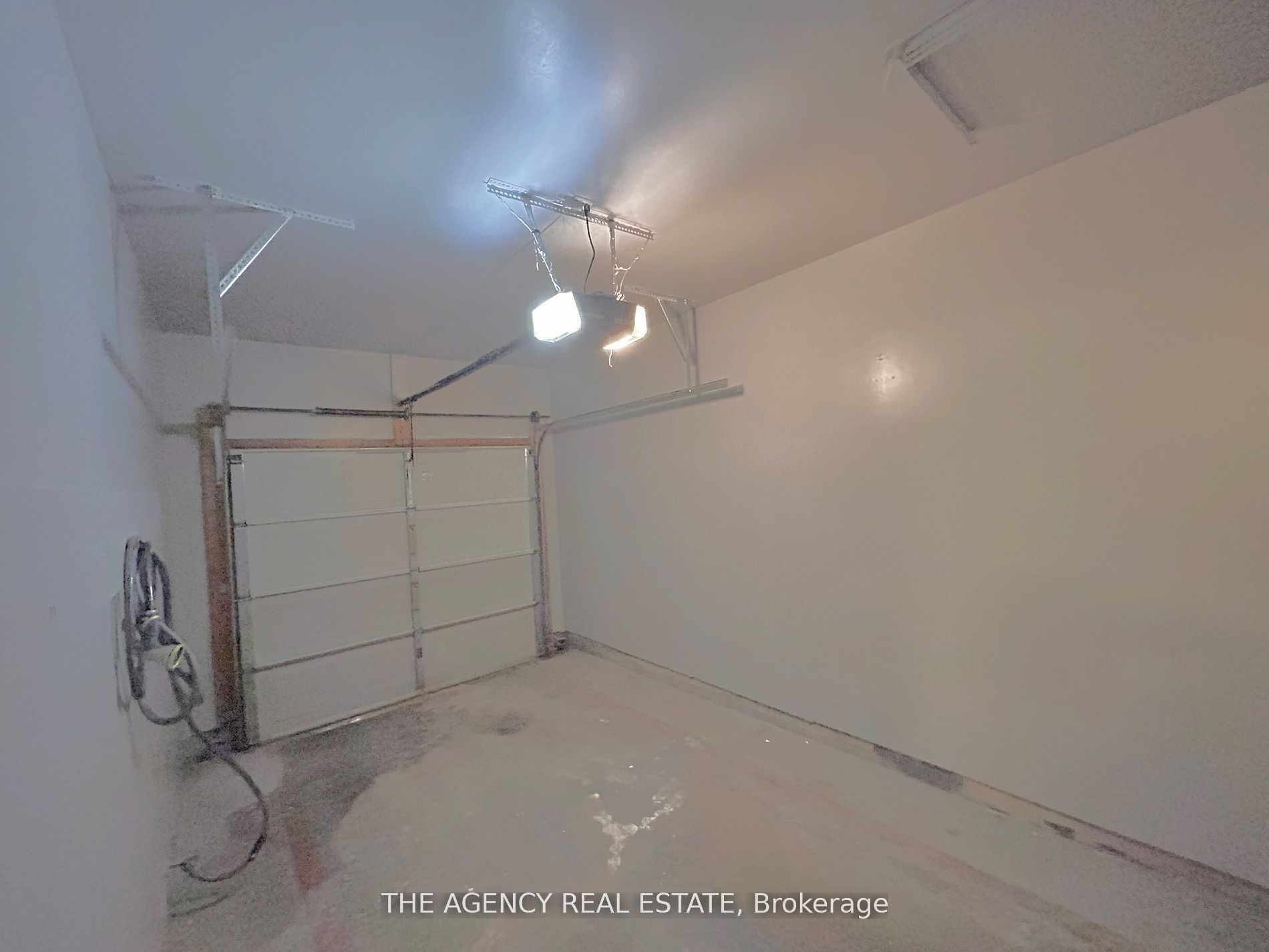 185 North Centre Road 4 Property Photo 17