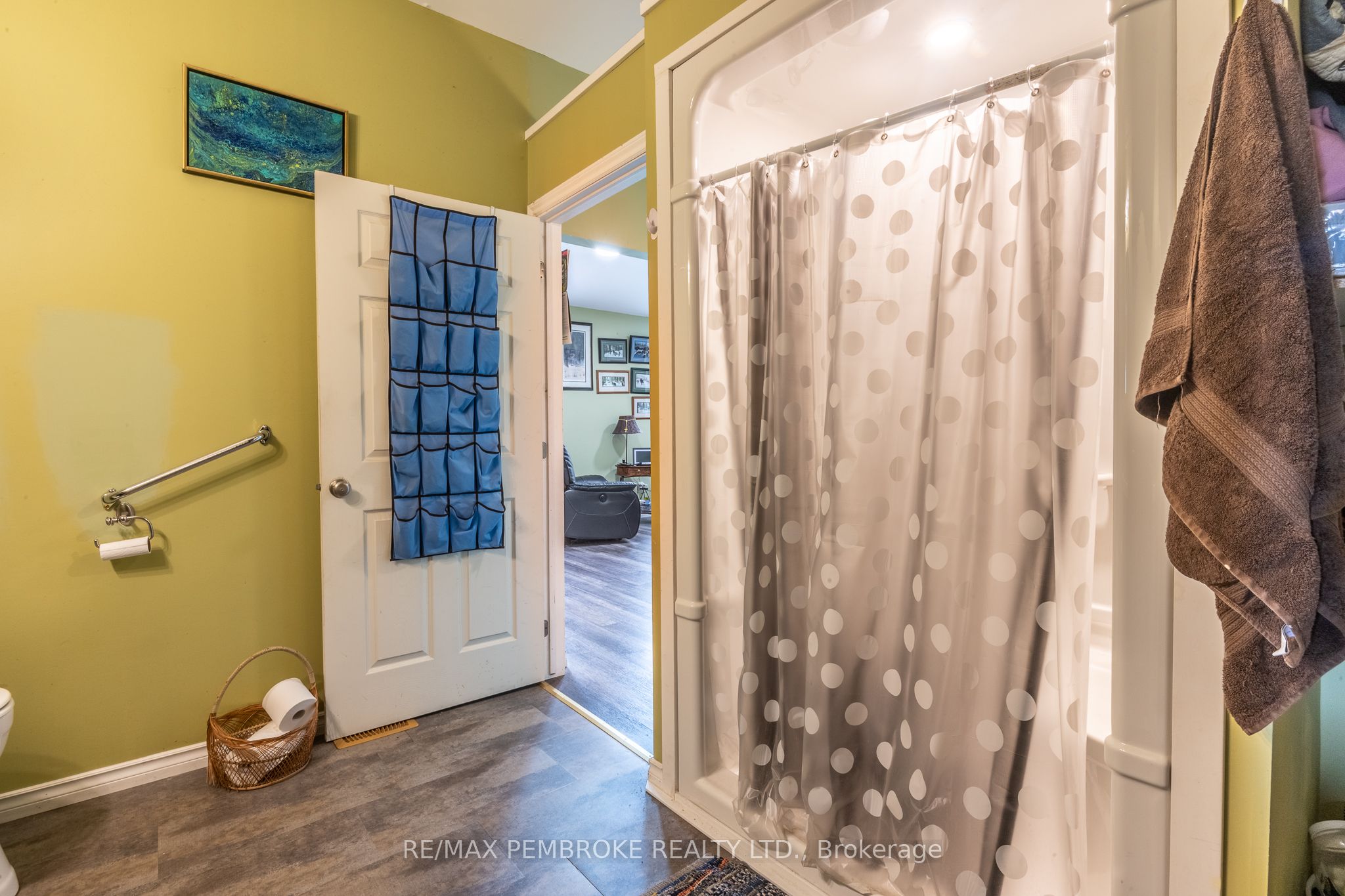 1890 Queensline Road Property Photo 23