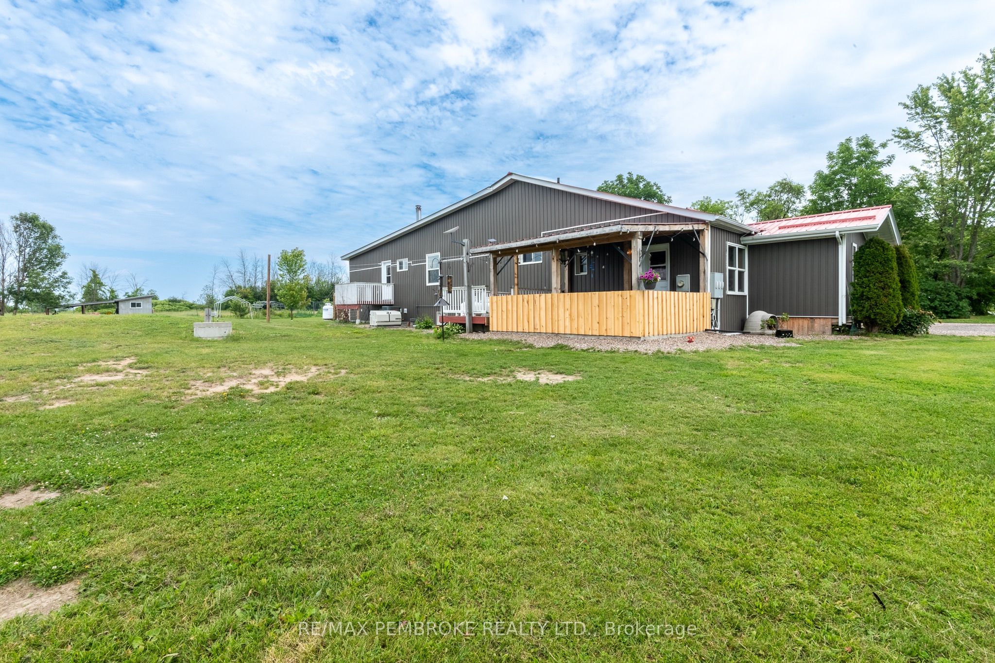 1890 Queensline Road Property Photo 48