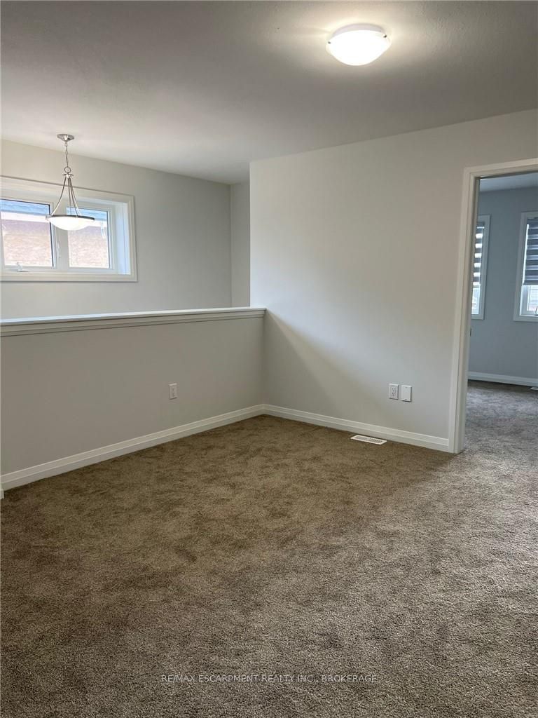 45 Bur Oak Drive Property Photo 9