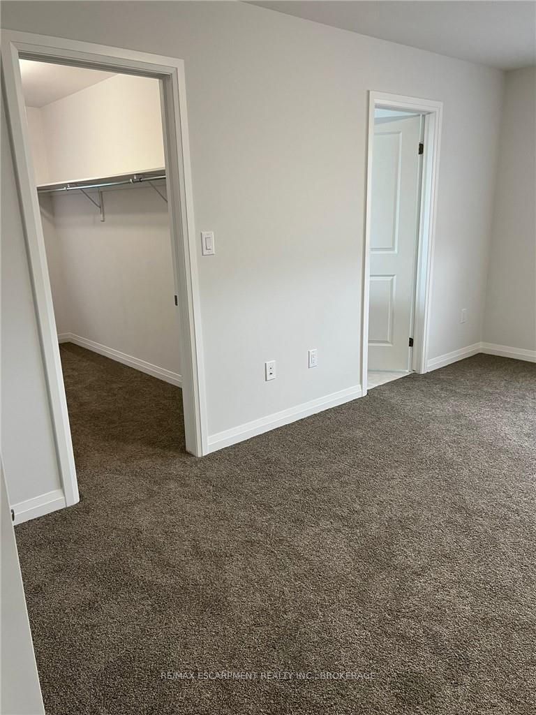 45 Bur Oak Drive Property Photo 16