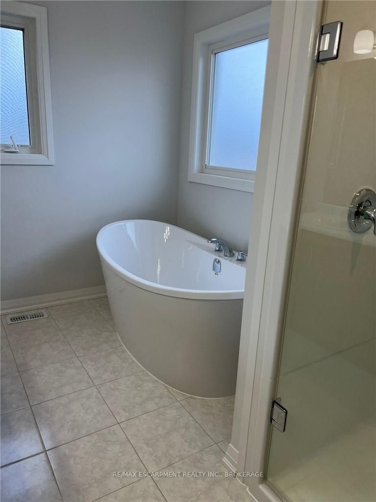 45 Bur Oak Drive Property Photo 19