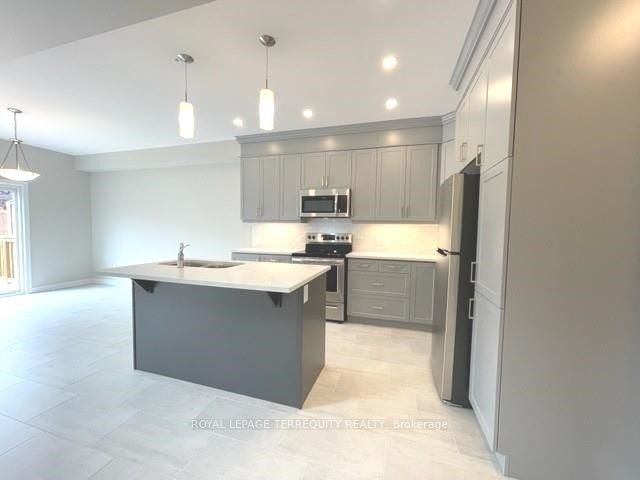 45 Dorchester Boulevard 22 Property Photo 7