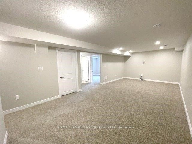45 Dorchester Boulevard 22 Property Photo 29