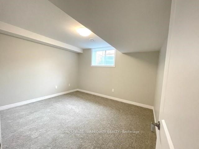 45 Dorchester Boulevard 22 Property Photo 32