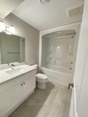 45 Dorchester Boulevard 22 Property Photo 35
