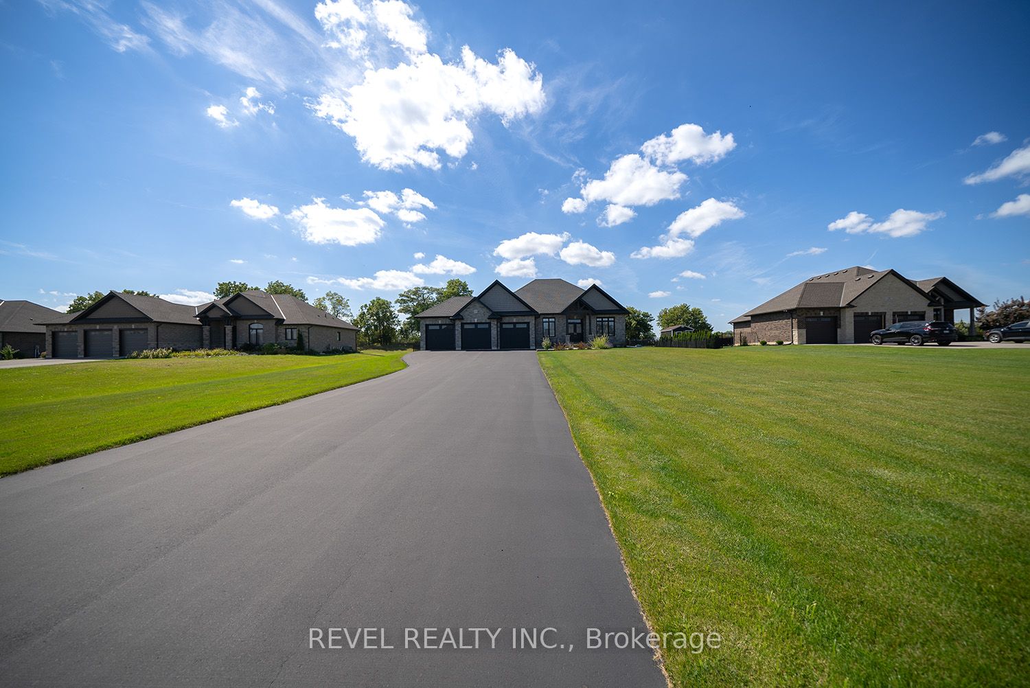 21 Tedley Boulevard Property Photo 3