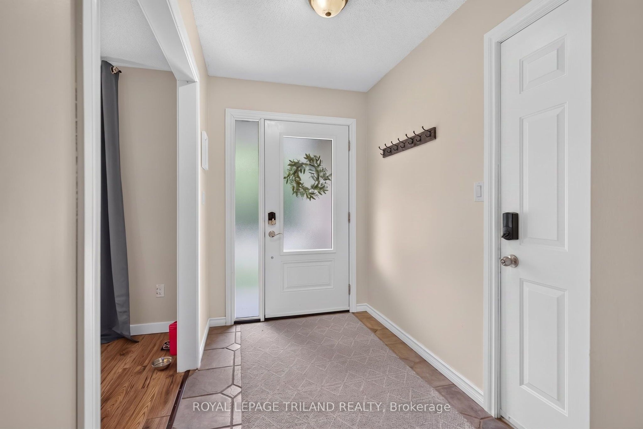56 Parkview Crescent Property Photo 3