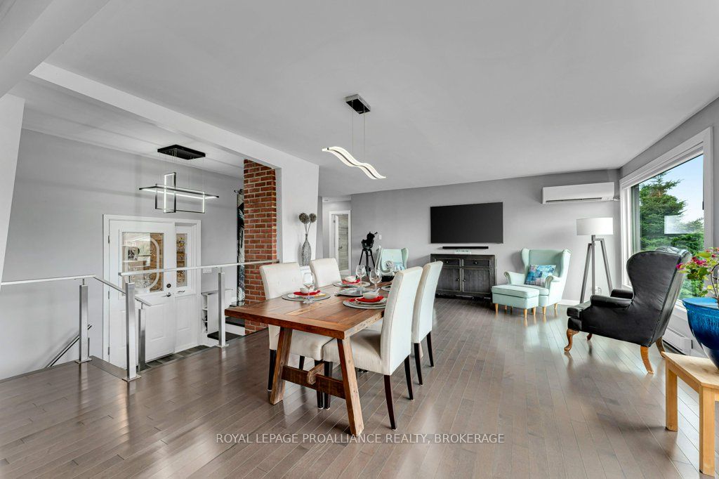 25 Willowbank Road E Property Photo 5