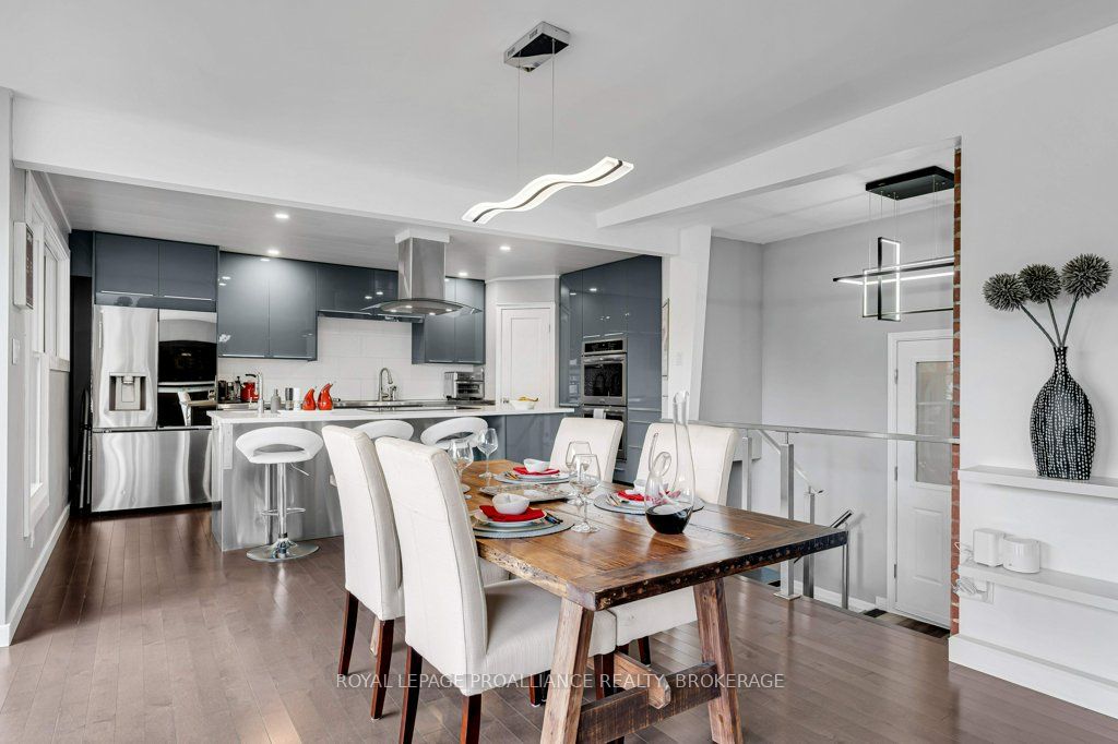 25 Willowbank Road E Property Photo 6