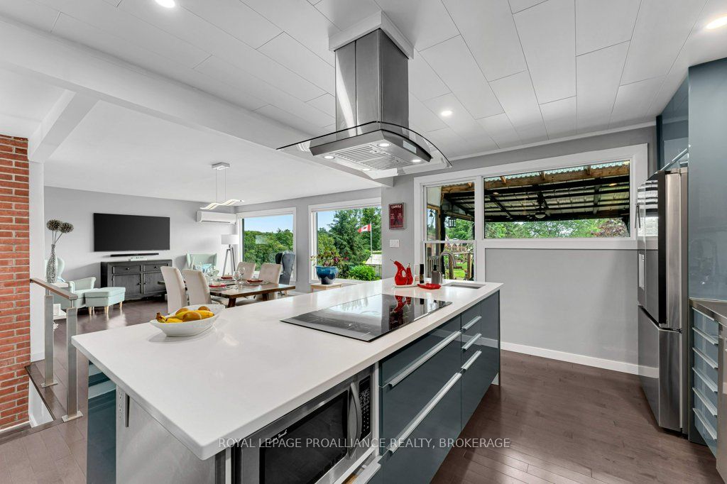 25 Willowbank Road E Property Photo 12