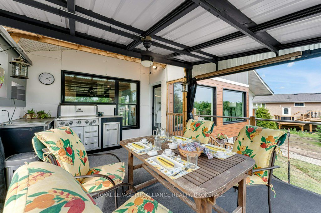 25 Willowbank Road E Property Photo 15