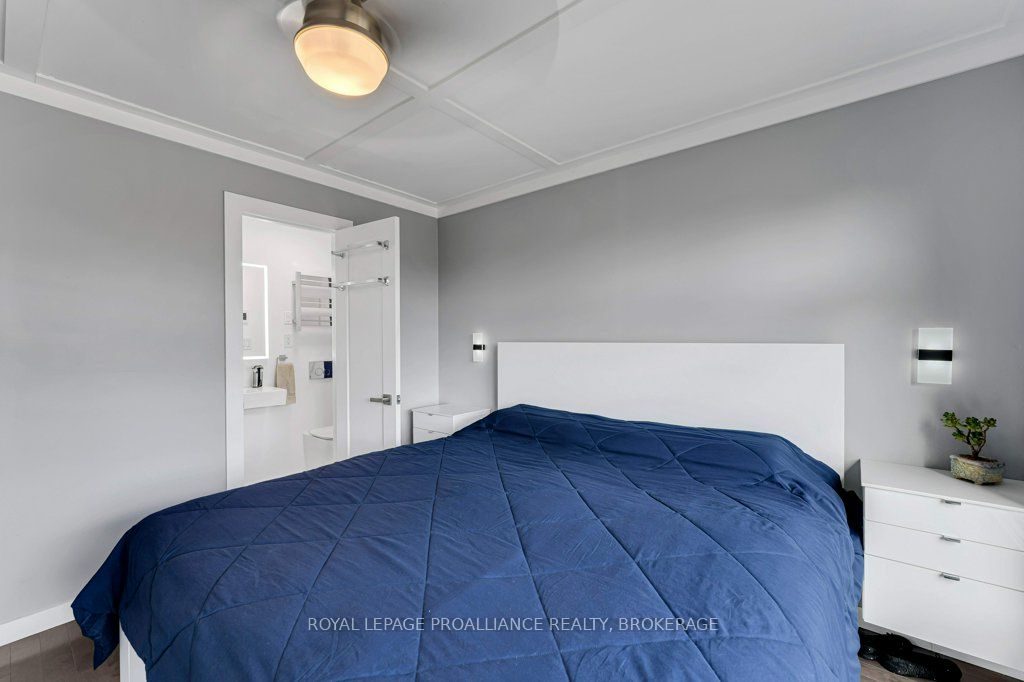 25 Willowbank Road E Property Photo 20