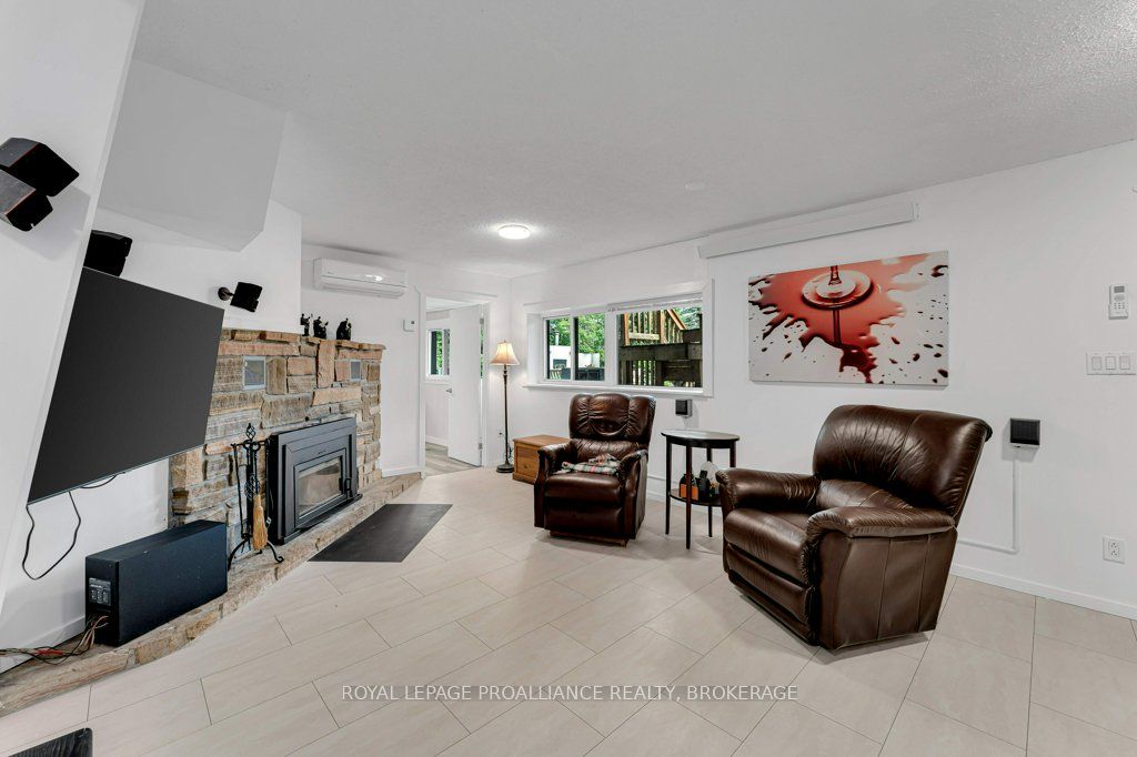 25 Willowbank Road E Property Photo 33