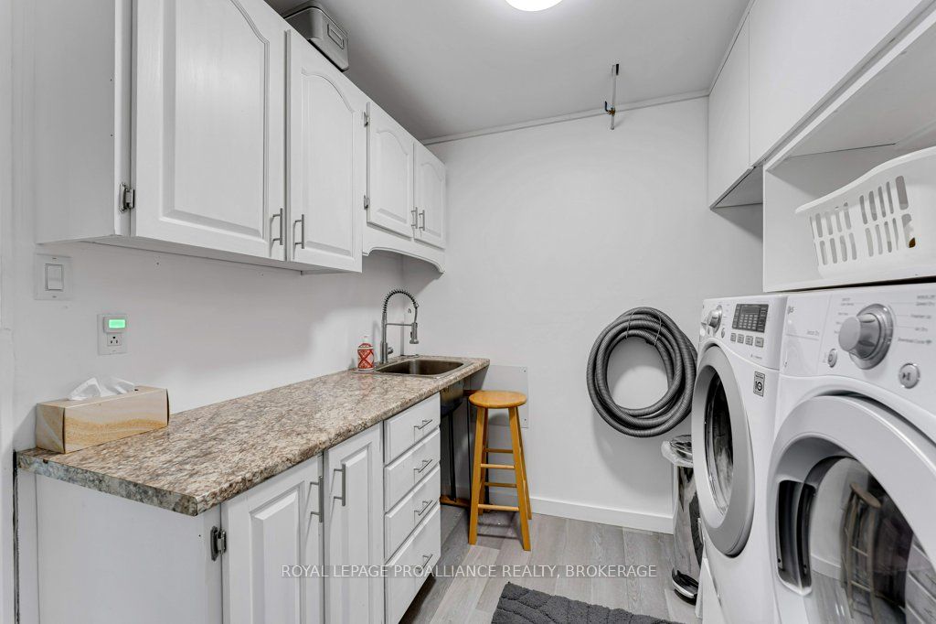 25 Willowbank Road E Property Photo 43