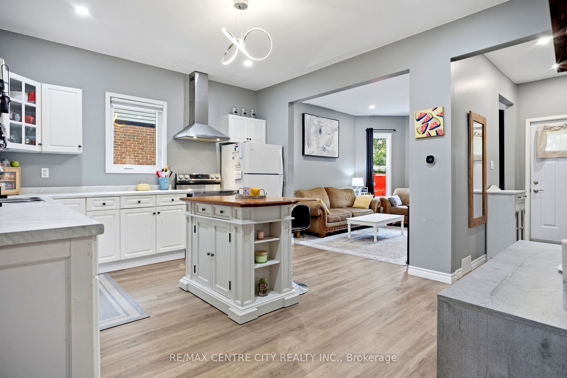 43 Arthur Avenue Property Photo 6