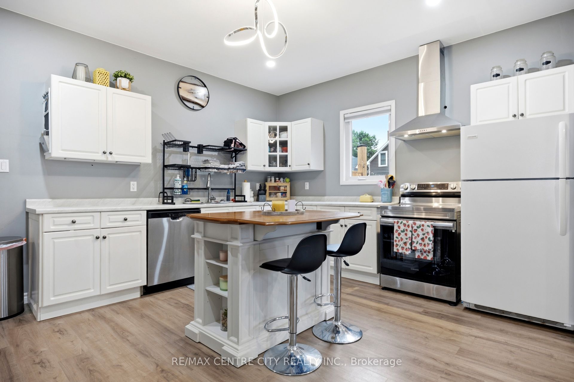43 Arthur Avenue Property Photo 8