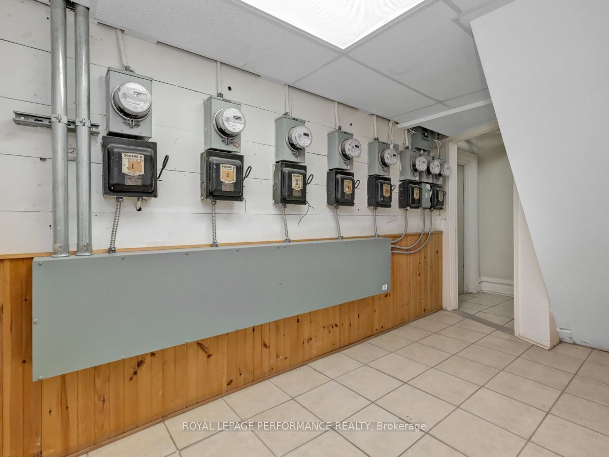 342 Frank Street Property Photo 27
