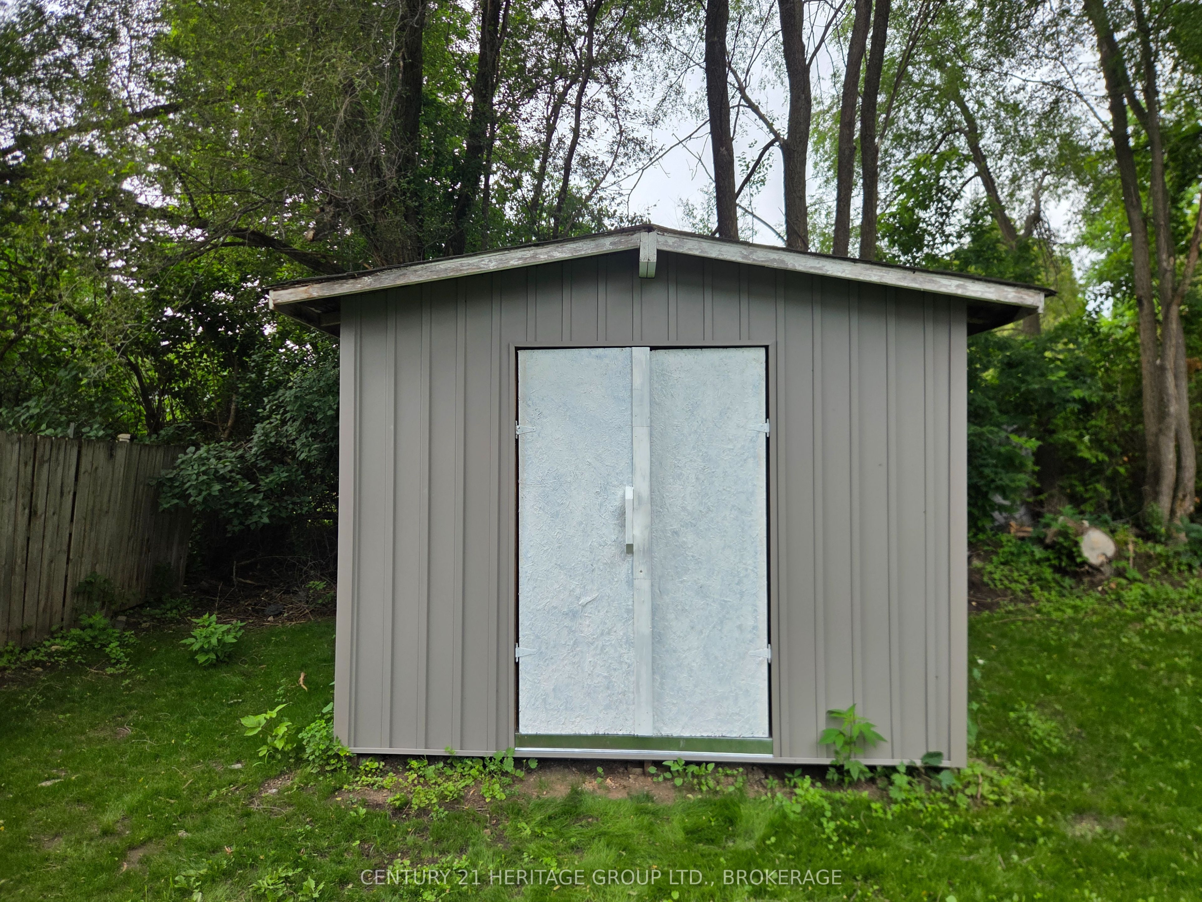 7510 Roger Stevens Drive Property Photo 18