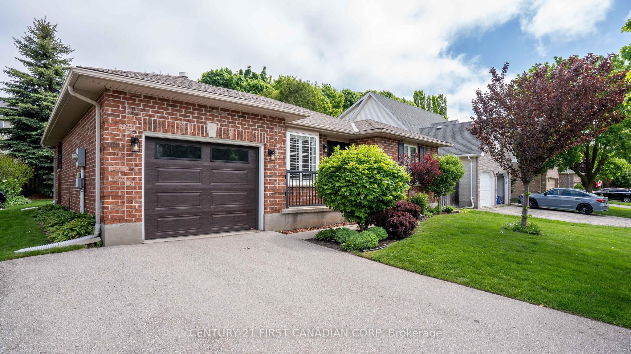 839 Guildwood Boulevard Property Photo 2