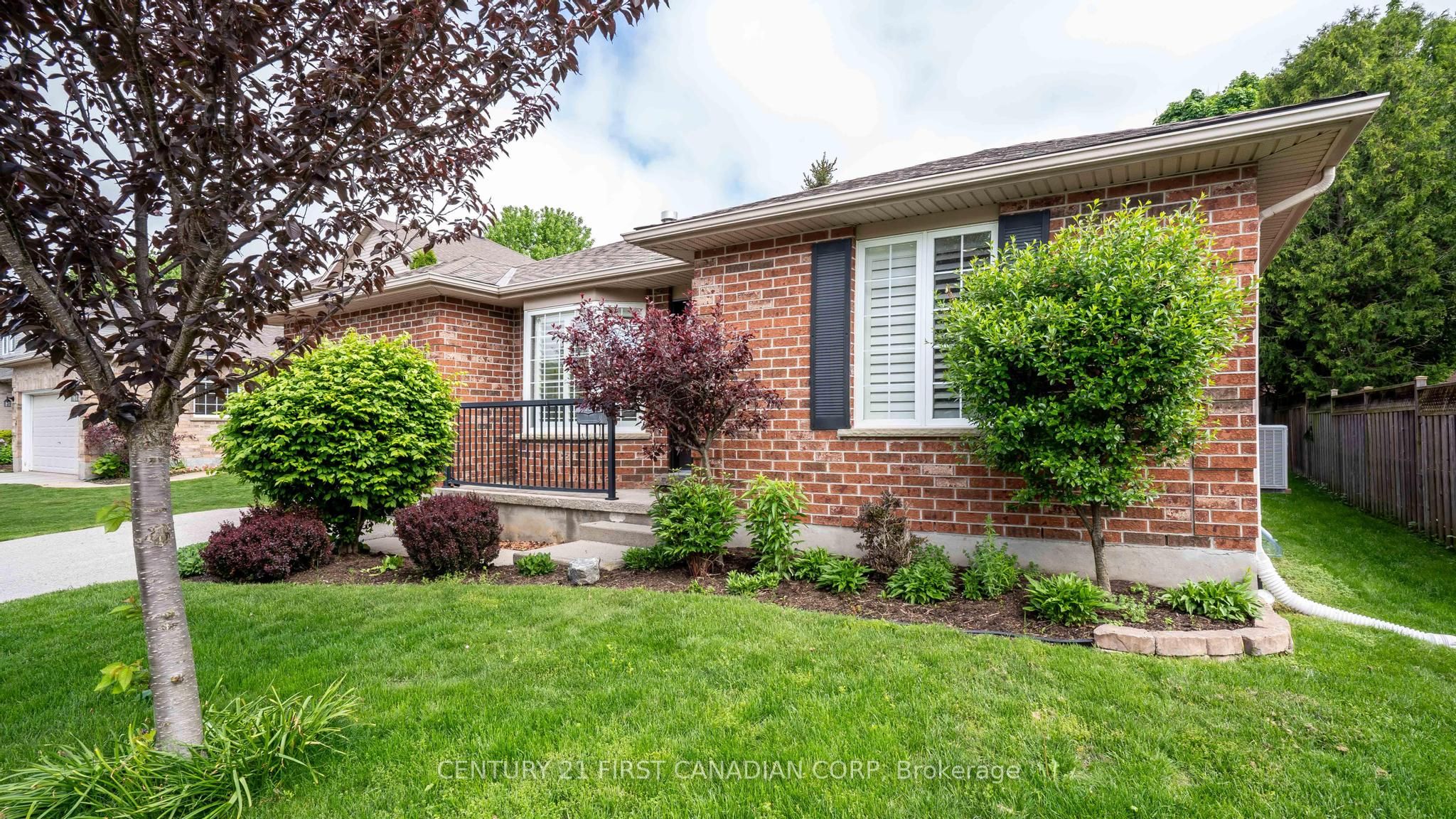 839 Guildwood Boulevard Property Photo 3