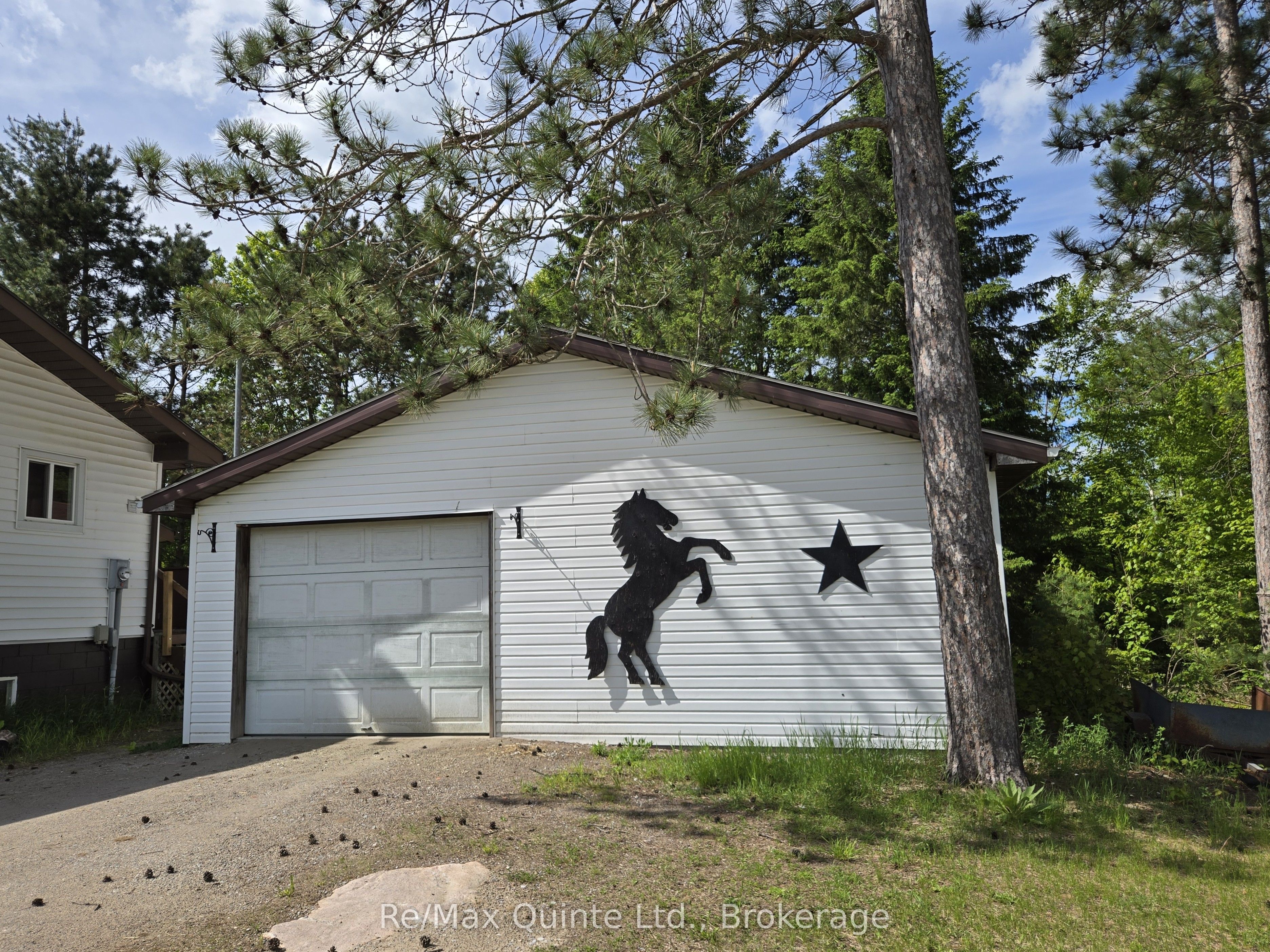 690 Potter Settlement Road Property Photo 3