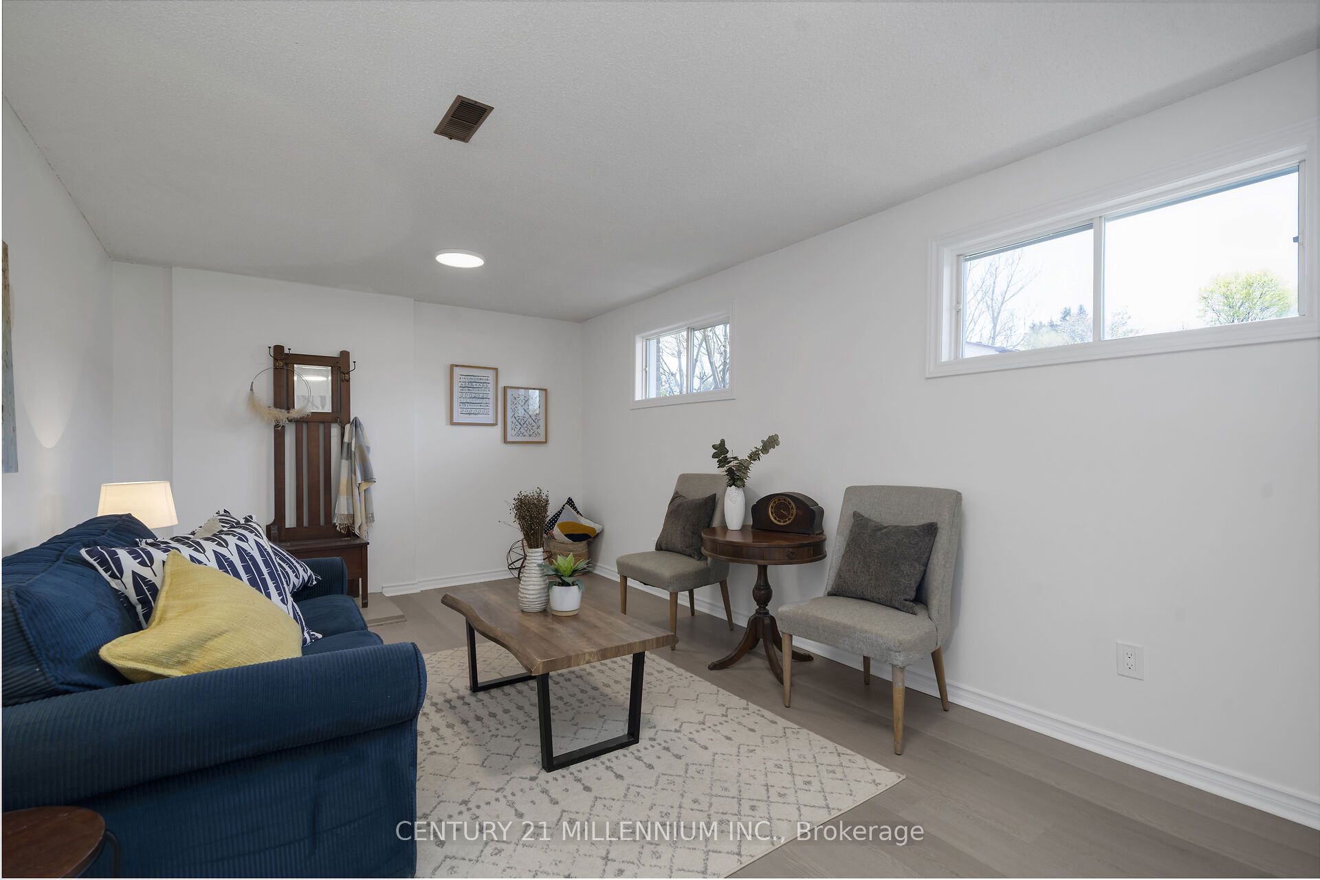 83 Douglas Crescent Property Photo 26