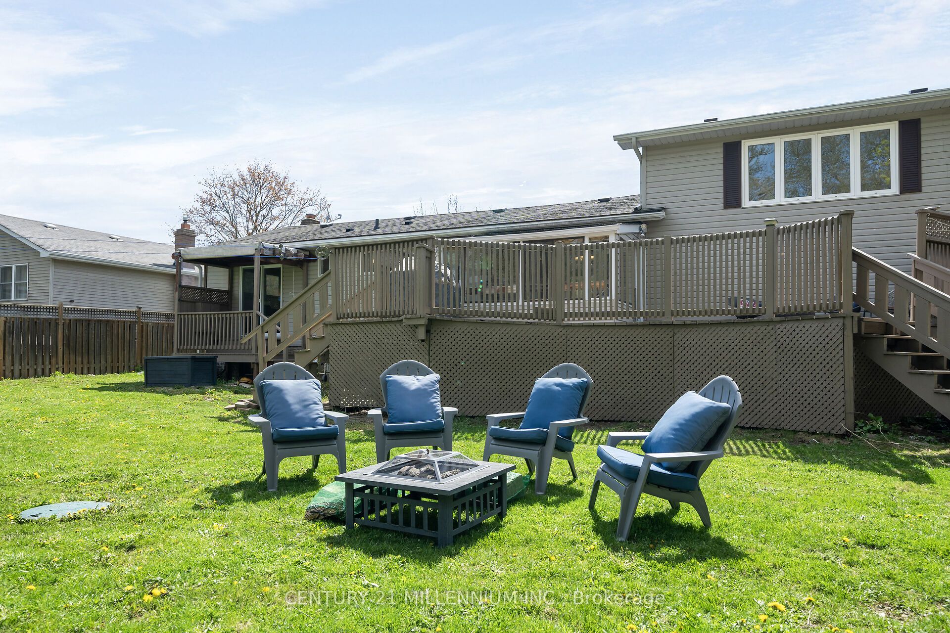 83 Douglas Crescent Property Photo 34