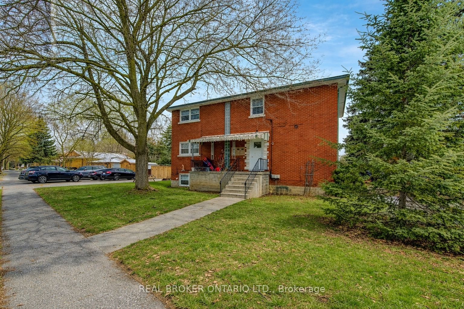 109 Eton Drive Property Photo 1