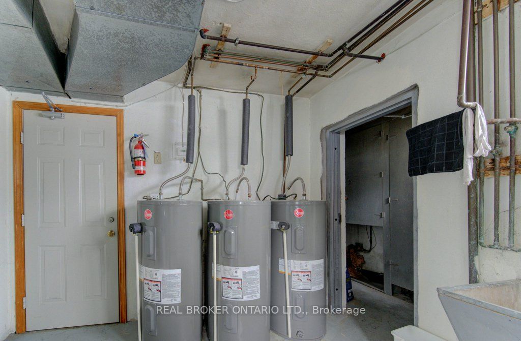 109 Eton Drive Property Photo 4