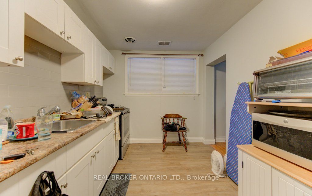 109 Eton Drive Property Photo 8