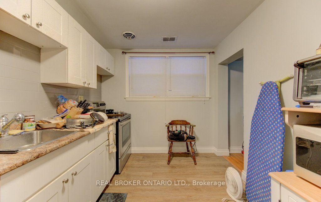 109 Eton Drive Property Photo 10