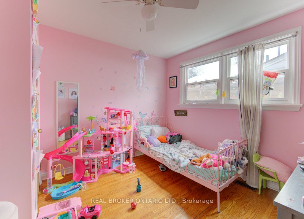 109 Eton Drive Property Photo 12