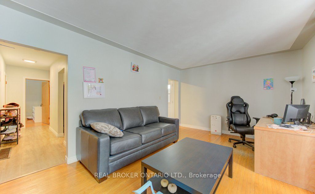 109 Eton Drive Property Photo 18